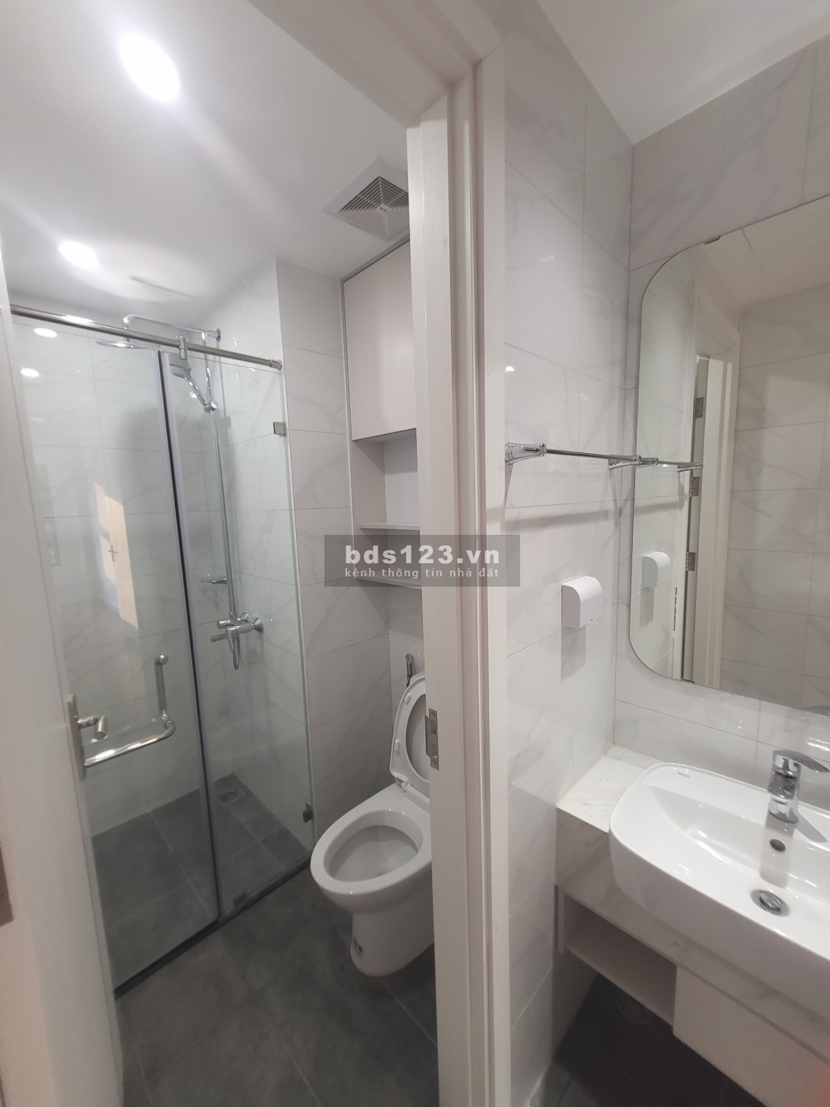 Hợp đồng đầu tháng 3 hết hạn, cho thuê căn 2Pn 1Wc full nội thất, 9.5tr/tháng có thể vào được luôn!