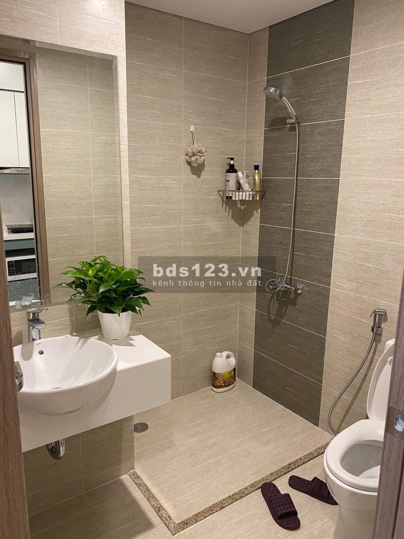 Tôi cần cho thuê căn hộ Studio, đủ đồ, View đẹp thoáng mát, giá 6tr5/th, LH: 0365 811 049