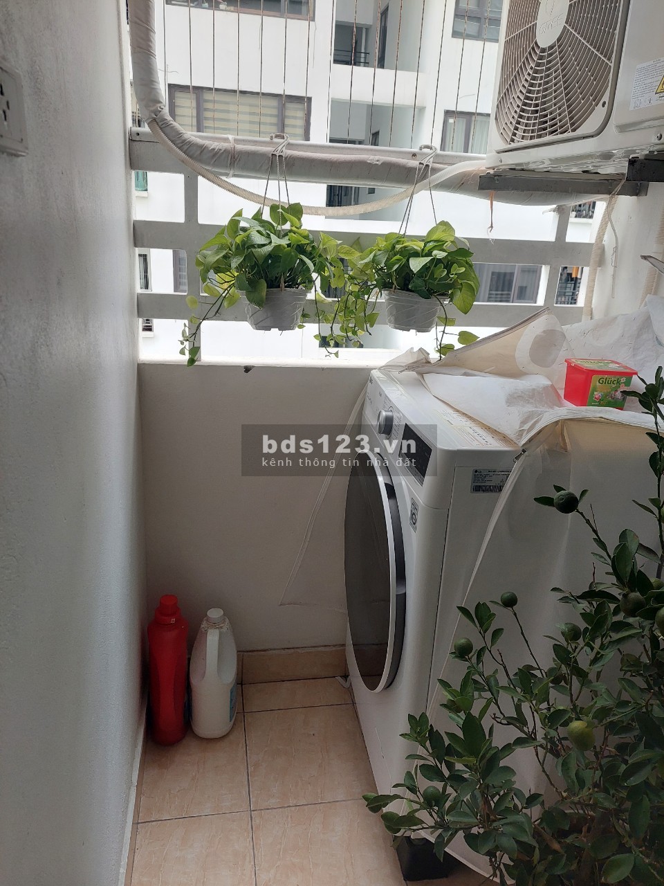 Chính chủ cần bán căn hộ chung cư 80m², 3 PN + 2 WC, tặng full nội thất và đồ điện tử