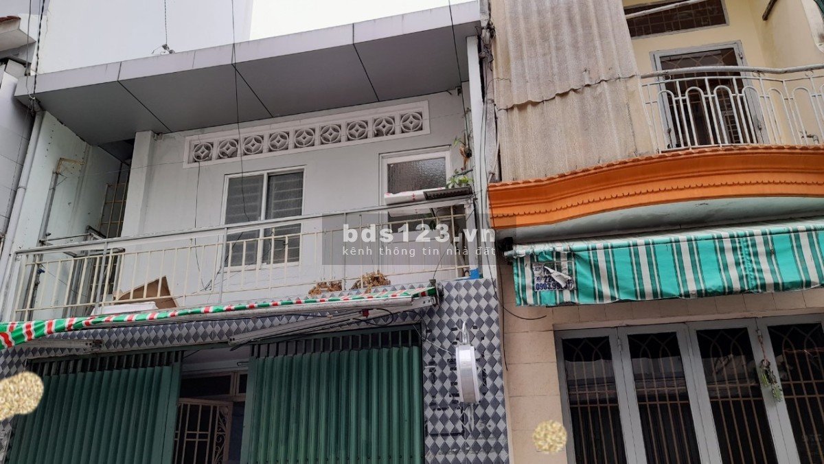 Bán nhà riêng Lạc Long Quân, P10 Tân bình, đường trước nhà 6m, DT 48m² giá 5.7 tỷ. LH 0931296366.