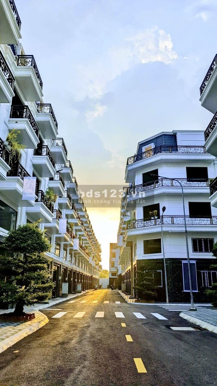 Bán nhà riêng HXH 3MT Tô Ngọc Vân, Thạnh Xuân, Quận 12, DT 50m² x 5 tầng, sổ hồng, giá 6,5 tỷ815