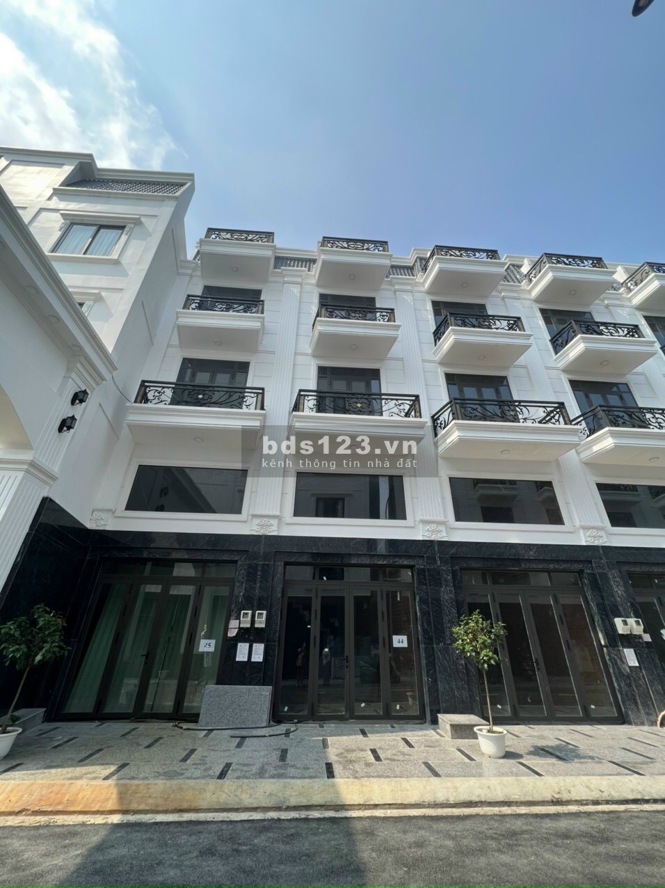 Bán nhà riêng HXH 3MT Tô Ngọc Vân, Thạnh Xuân, Quận 12, DT 50m² x 5 tầng, sổ hồng, giá 6,5 tỷ815