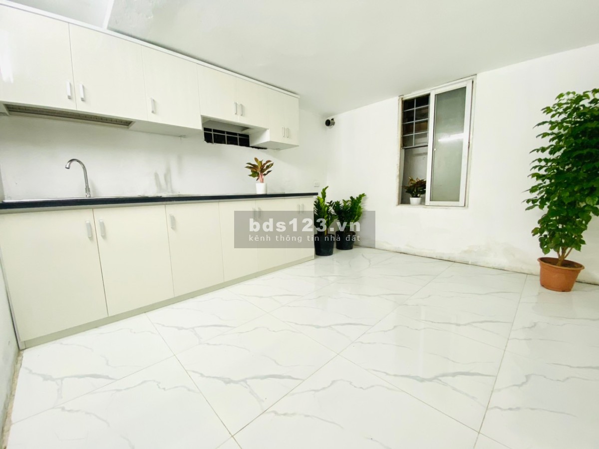 Chính chủ nhờ bán gấp nhà khu quân đội, giá tốt thị trường