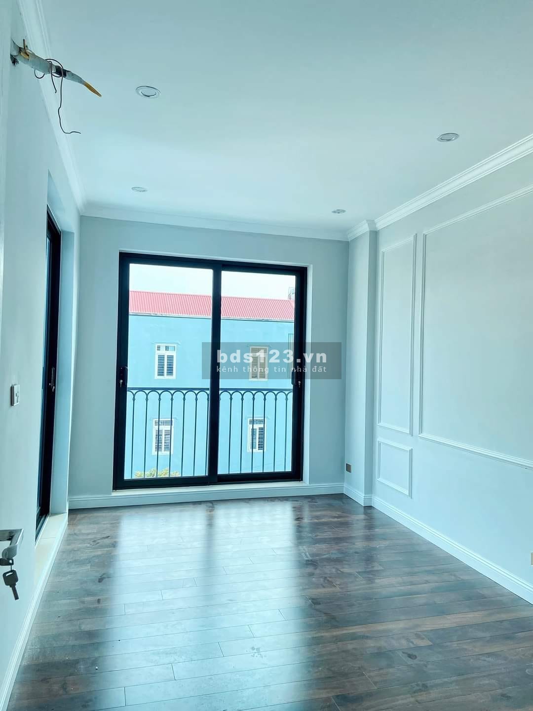 Bán nhà 45m2 mặt tiền 15m, lô góc 3 thoáng, 4 tầng ô tô vào tận nhà giảm 600 triệu