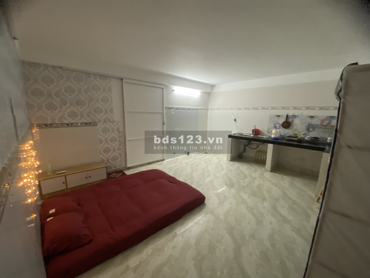 Mini House 20m2 + sân 30m2 kdc 586, Q.Cái Răng