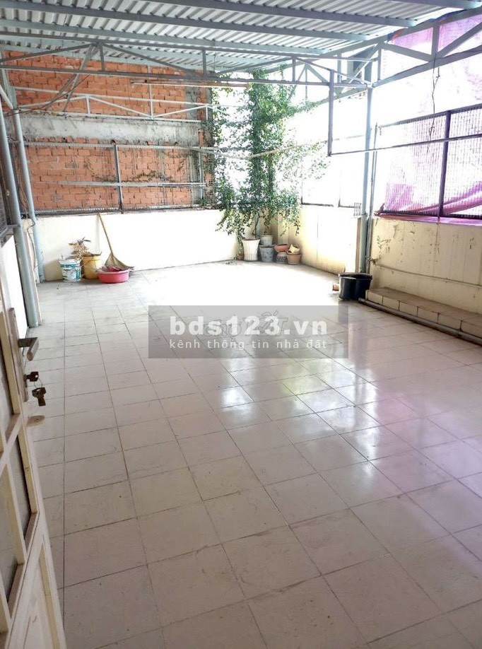 Bán nhà 1 trệt 2 lầu hẻm số 5 Nơ Trang Long P7 Bình Thạnh