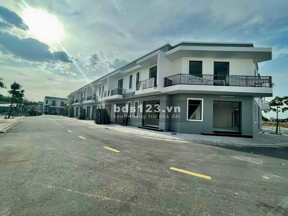 Nhà ở xã hội 1 trệt 1 lầu sát chợ chánh lưu, kcn Vsip. Giá công nhân, nn hỗ trợ