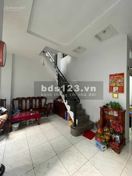 Chủ ngộp bank bán gấp nhà Lã Xuân Oai dtsd 44m2 chỉ 4,2 tỷ