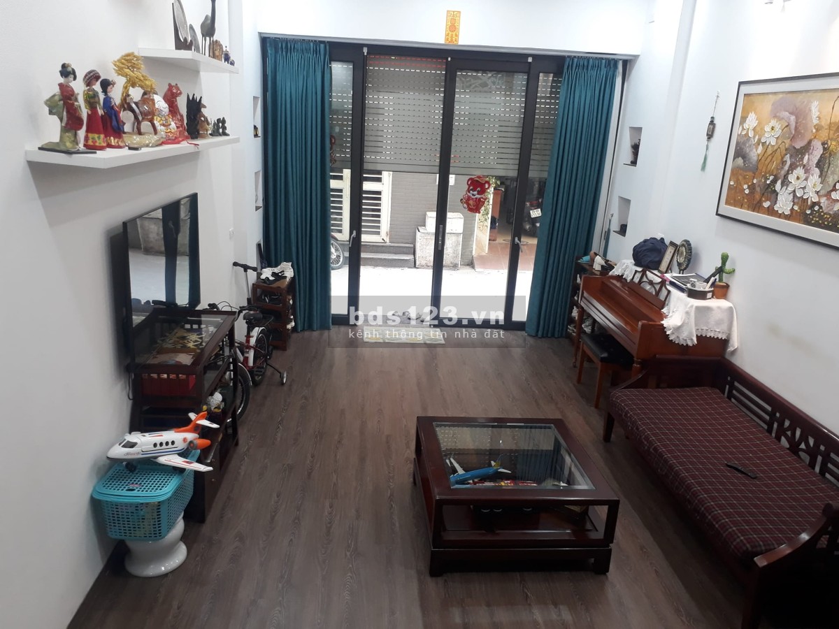 Chính chủ cần bán nhà ở 85 Nguyễn Ngọc Doãn Hồ Đắc Di Đống Đa nhà 2 tầng sổ đỏ chính chủ