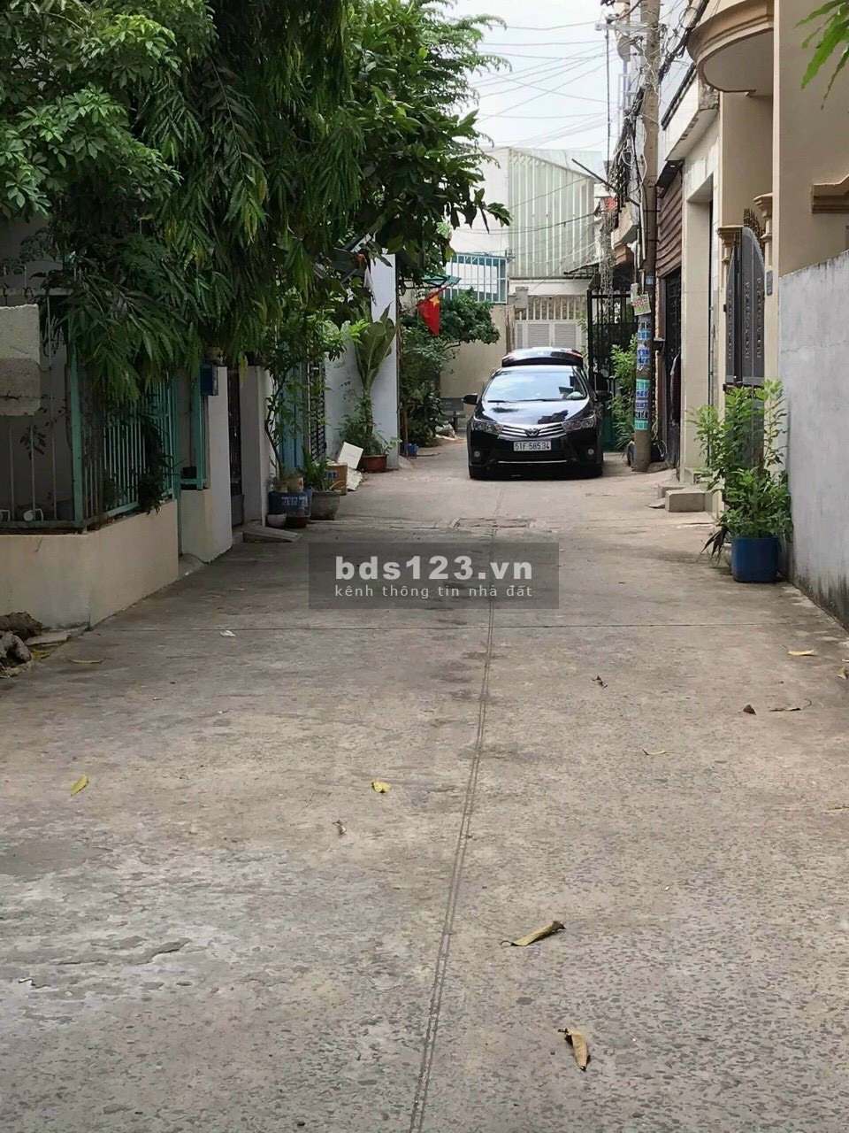 Nhà bán ngay Trường Chinh Song Hành Nguyễn Văn Quá chủ đang ngộp ngân hàng