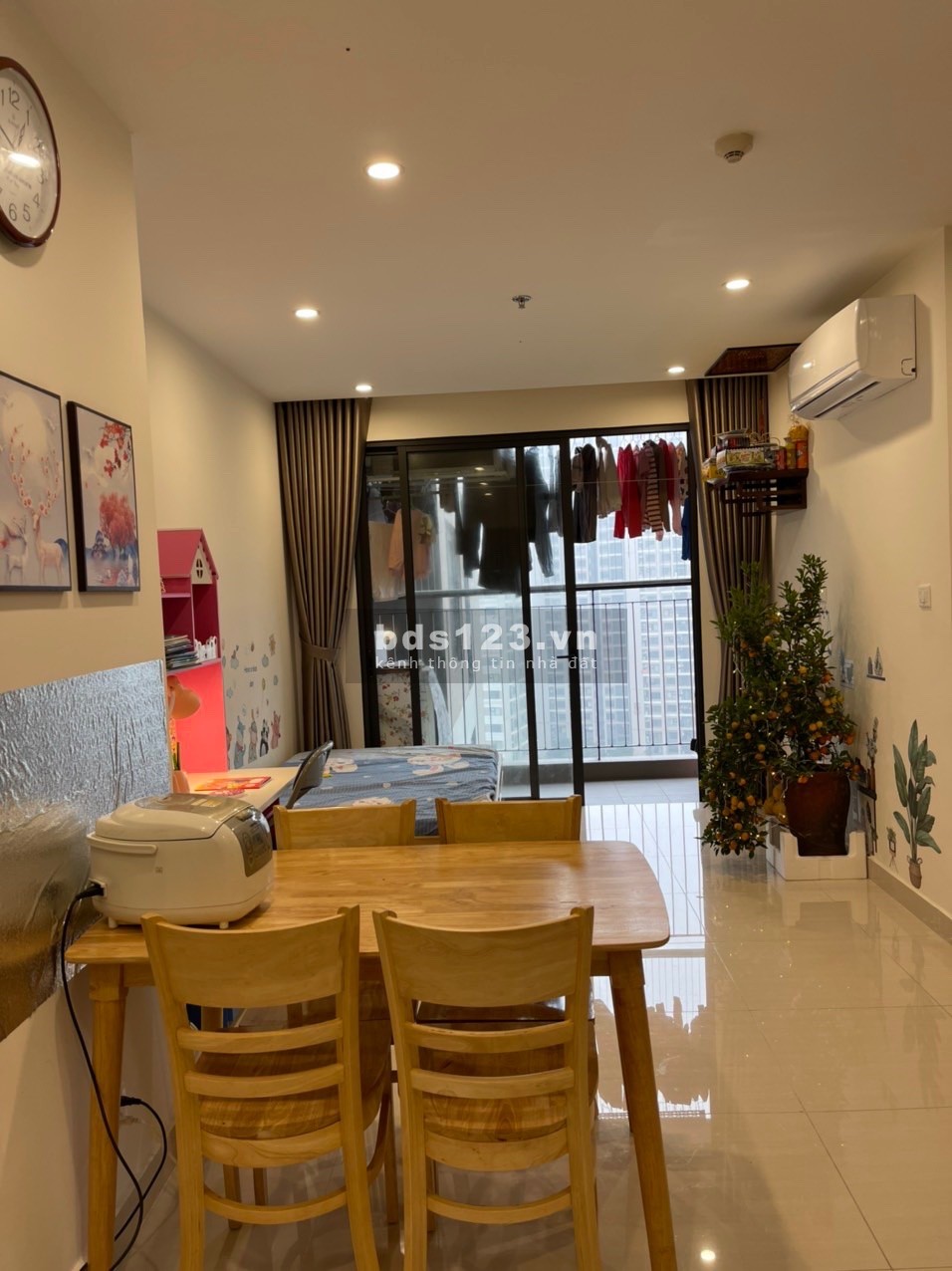 Chính chủ cần bán căn hộ 1PN+1, tầng trung, view thoáng, giá siêu rẻ.