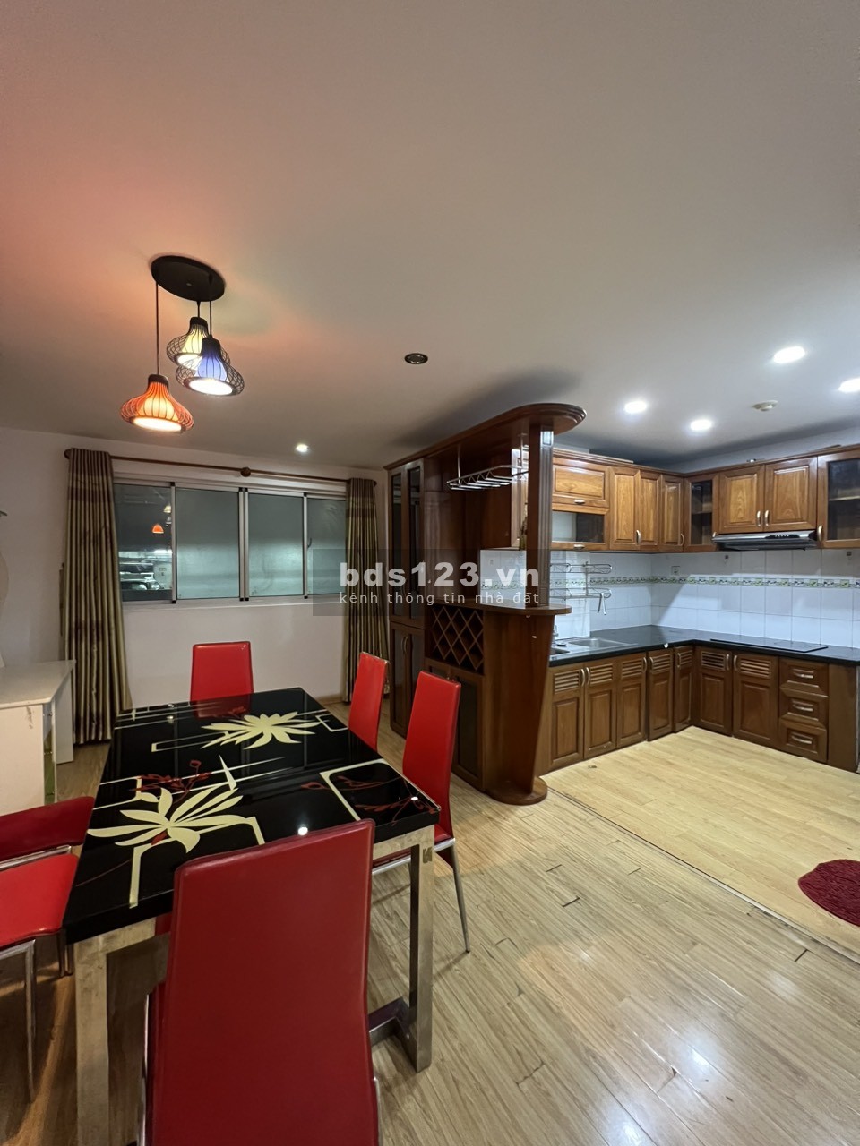 Cho thuê CHCC CENTRAL GARDEN Võ Văn Kiệt, P. Cô Giang, Q1, 85m2, 2PN, 2WC, 12triệu.