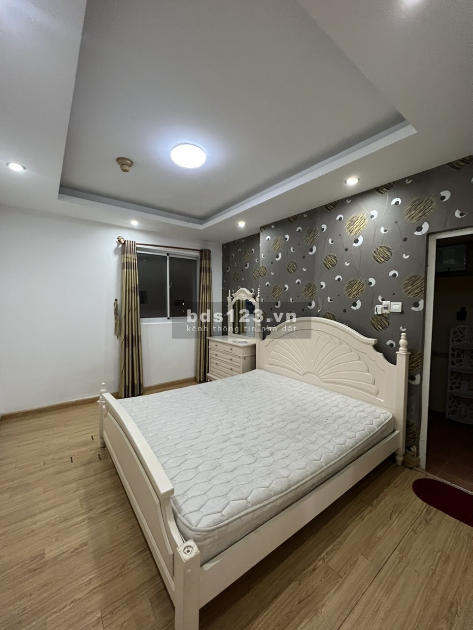 Cho thuê CHCC CENTRAL GARDEN Võ Văn Kiệt, P. Cô Giang, Q1, 85m2, 2PN, 2WC, 12triệu.