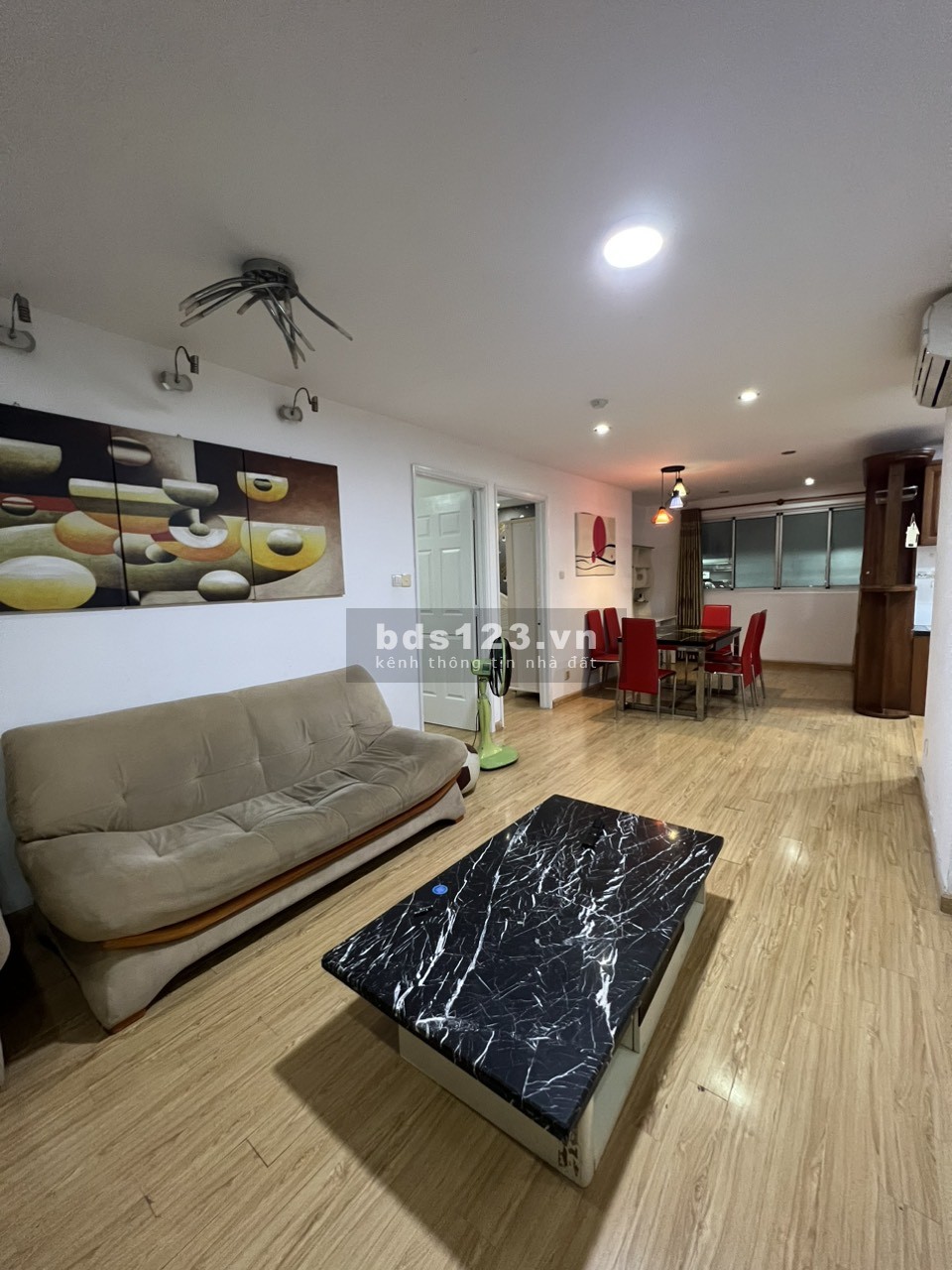 Cho thuê CHCC CENTRAL GARDEN Võ Văn Kiệt, P. Cô Giang, Q1, 85m2, 2PN, 2WC, 12triệu.