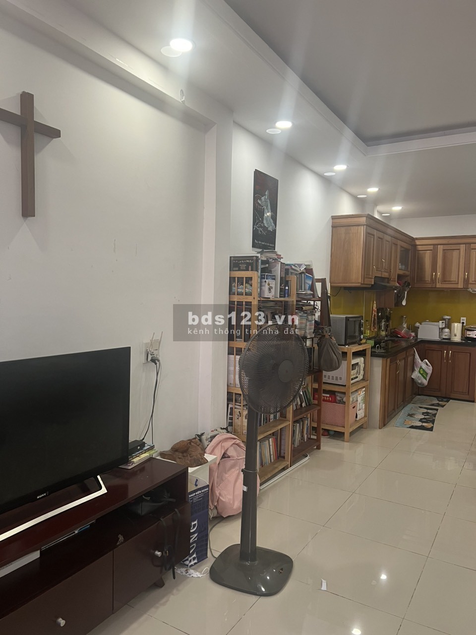 Chủ ngộp bank bán gấp nhà Lã Xuân Oai dtsd 44m2 chỉ 4,2 tỷ