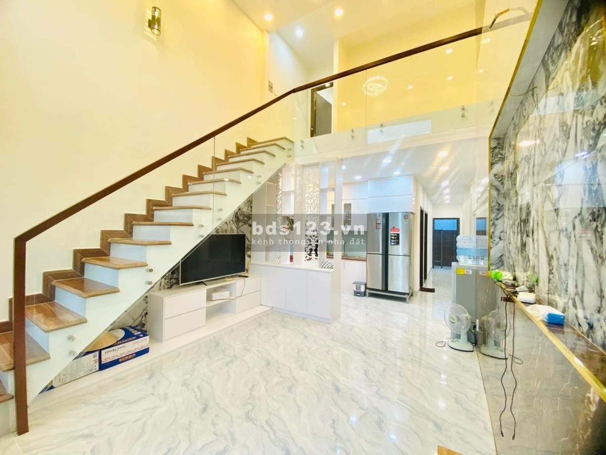 ĐỐI DIỆN VINHOME GRAND PARK - NHÀ MỚI Ở NGAY - TIỆN ÍCH XUNG QUANH NGÚT NGÀN