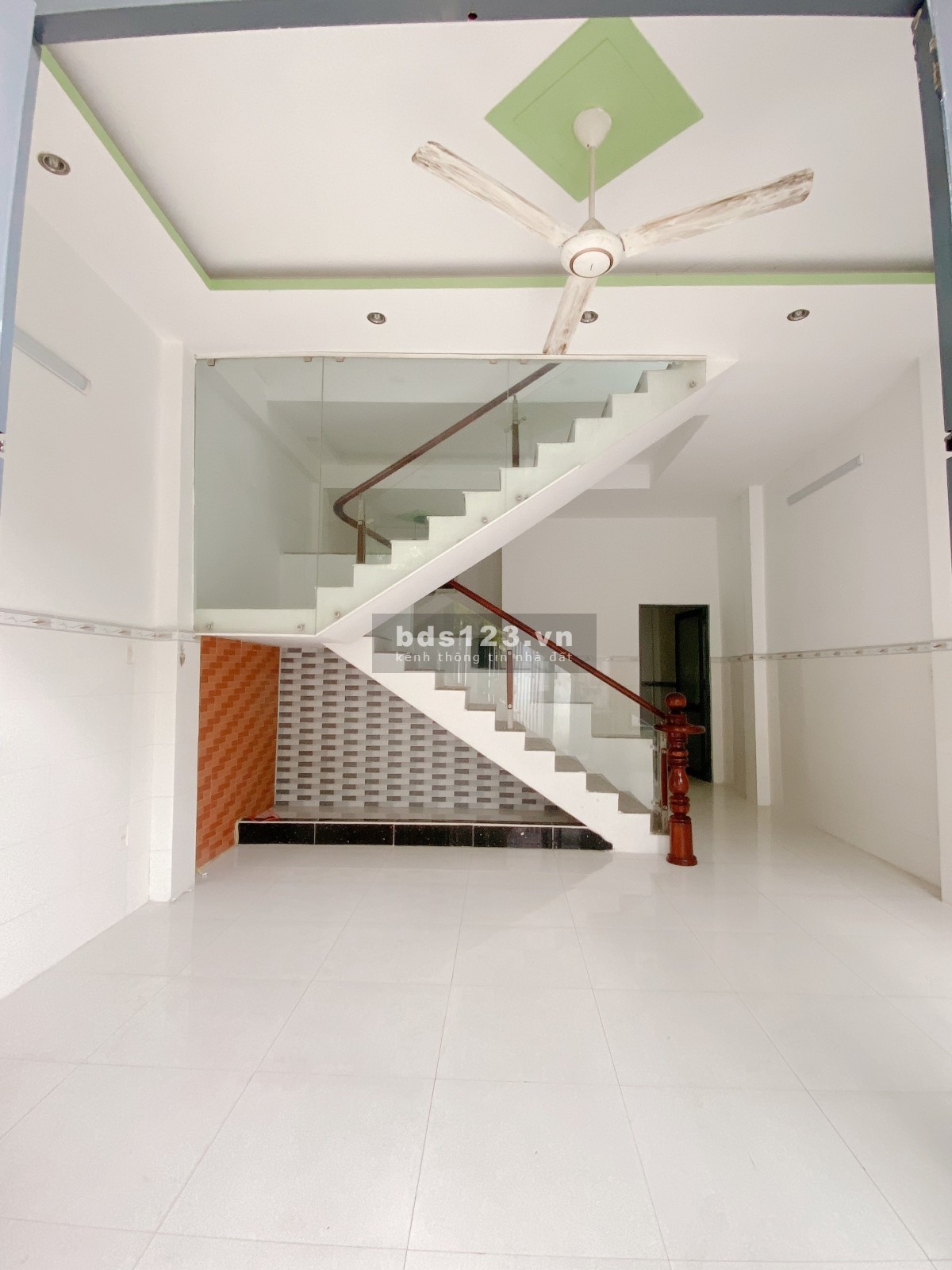 HIỆP BÌNH - 60M2 - MẶT TIỀN ĐƯỜNG - NGANG 5M - CHUẨN HOA HẬU - CHỈ NHỈNH 5 TỶ
