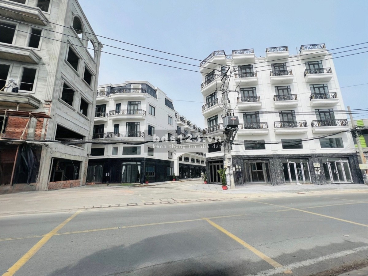 Bán nhà ngay mặt tiền, kd đỉnh, 50 căn tha hồ khách chọn dt từ 50-90m2, giá chỉ từ 6.6 tỷ