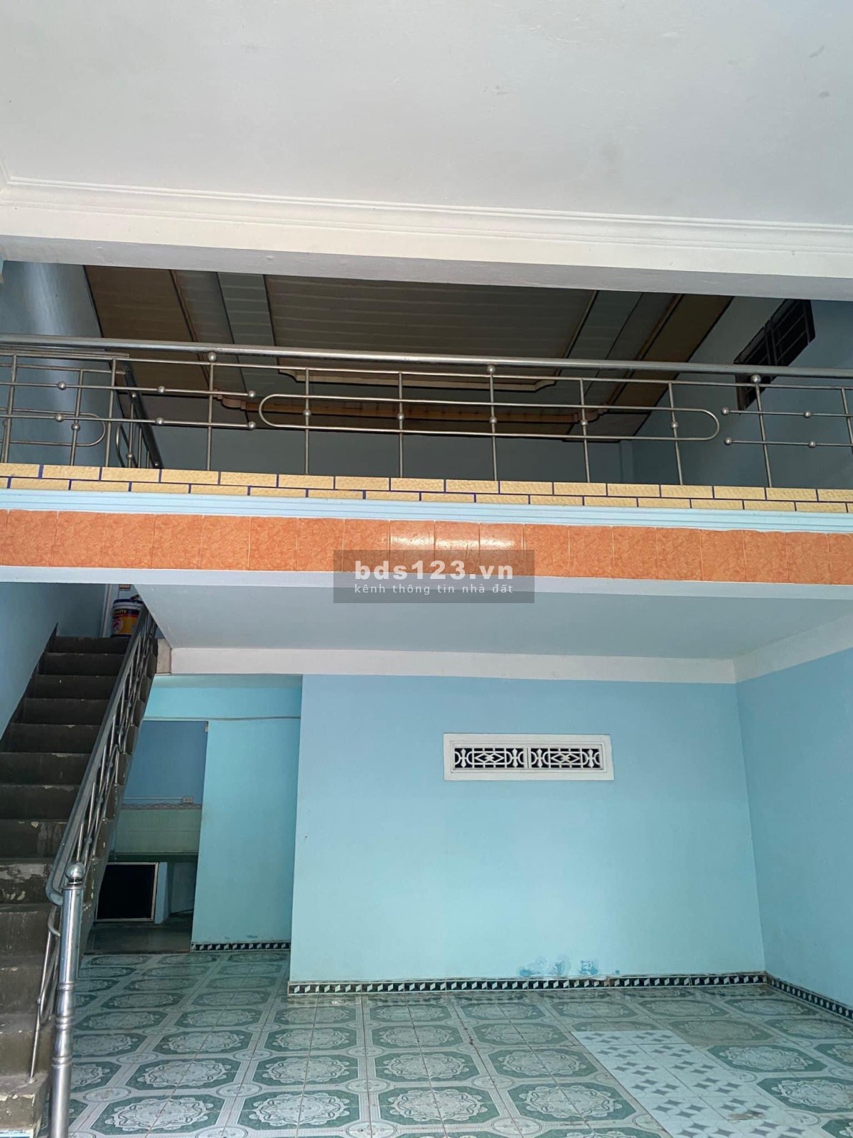 Bán nhà gác lửng đúc Mặt Tiền Nguyễn Đình Tứ- Sát bến xe Trung Tâm Giá 3,7 Tỷ