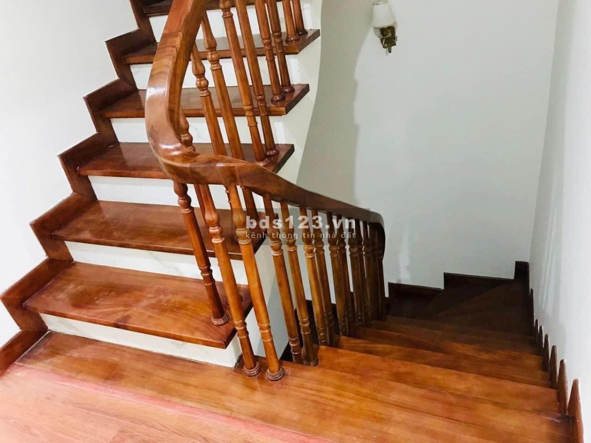 Siêu rẻ có 1-0-2, Bán nhà Hồ Tùng Mậu, Nam Từ Liêm, vài bước ra phố , 35m2x4T, 2.9 tỷ