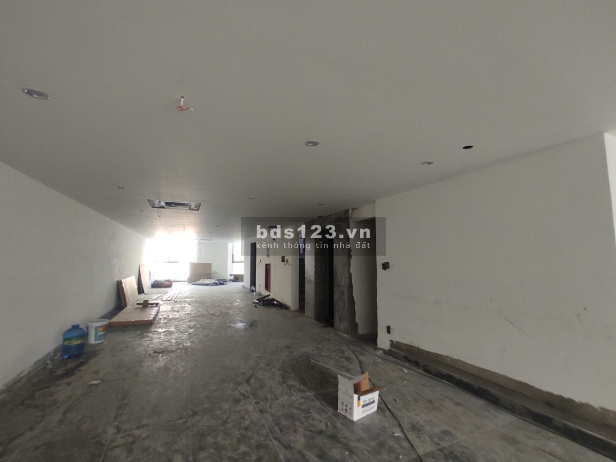 Cho thuê mặt bằng 100m2 và 150m2 đường Núi Thành giá tốt