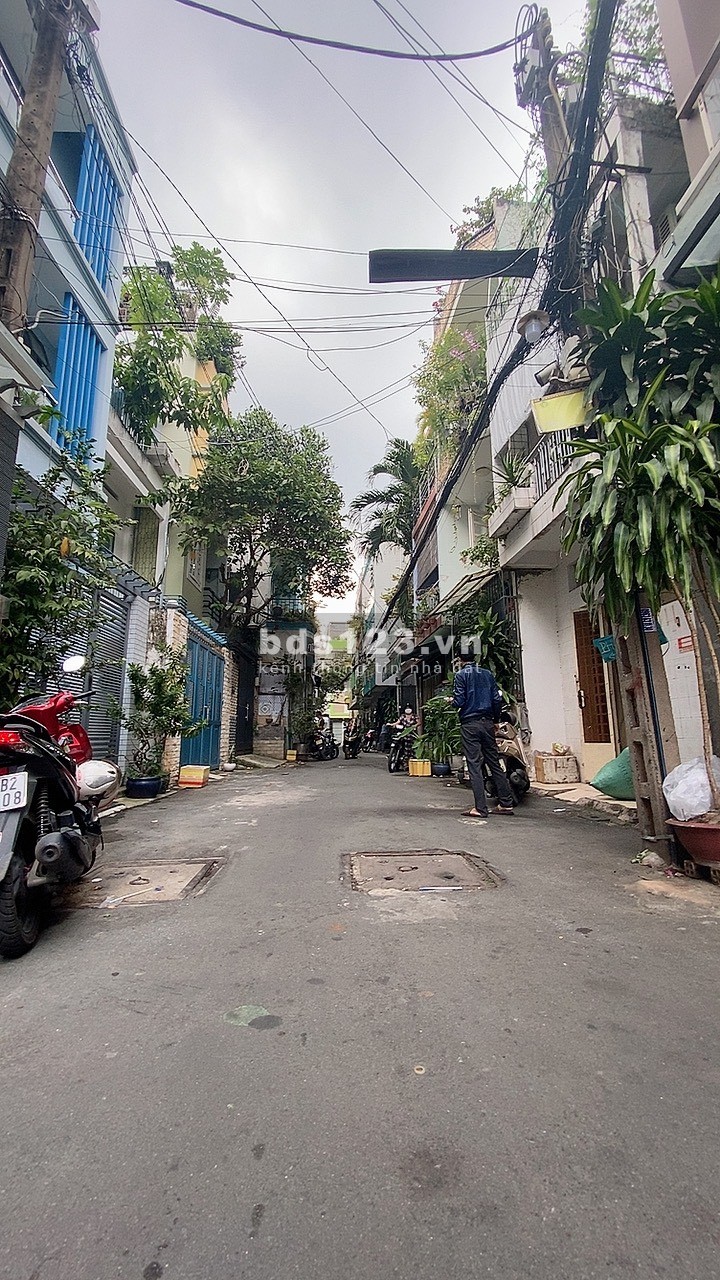 Ngân hàng bán GẤP nhà 3 tầng Thiên Phước Tân Bình dt 70m2 hẻm xe tải tránh