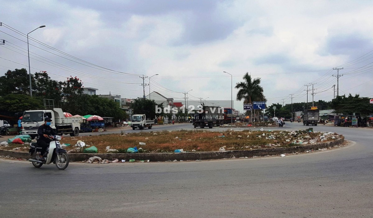 Cho thuê mặt bằng với diện tích 1300m² ngay đường Hải Sơn…
