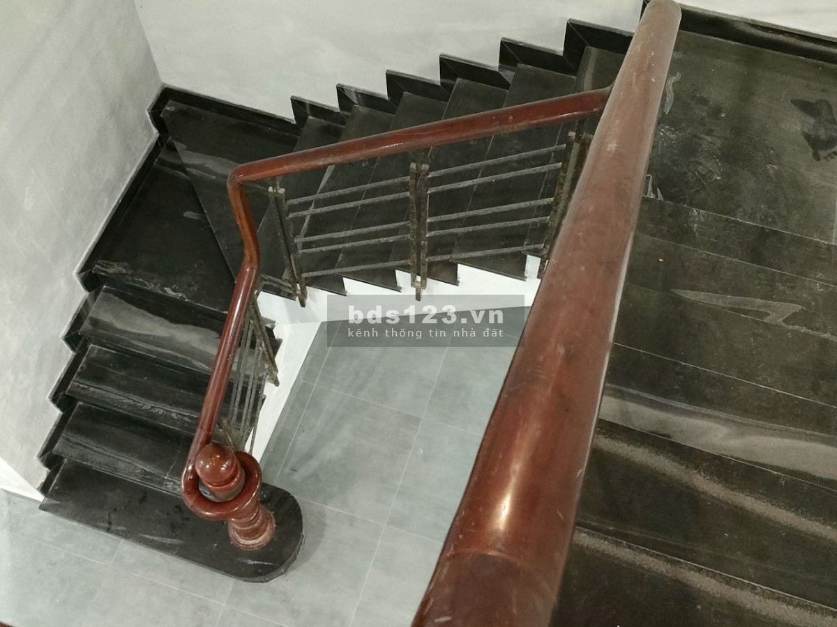 Cần bán nhà TCH 10, 4x30m cho người có tâm huyết