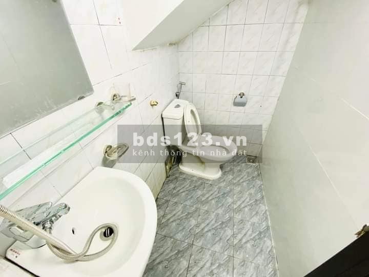 BÁN GẤP nhà Nguyễn Trãi Thanh Xuân, OTO CON TRÁNH, 50m RA PHỐ, 42M 1,85TỶ