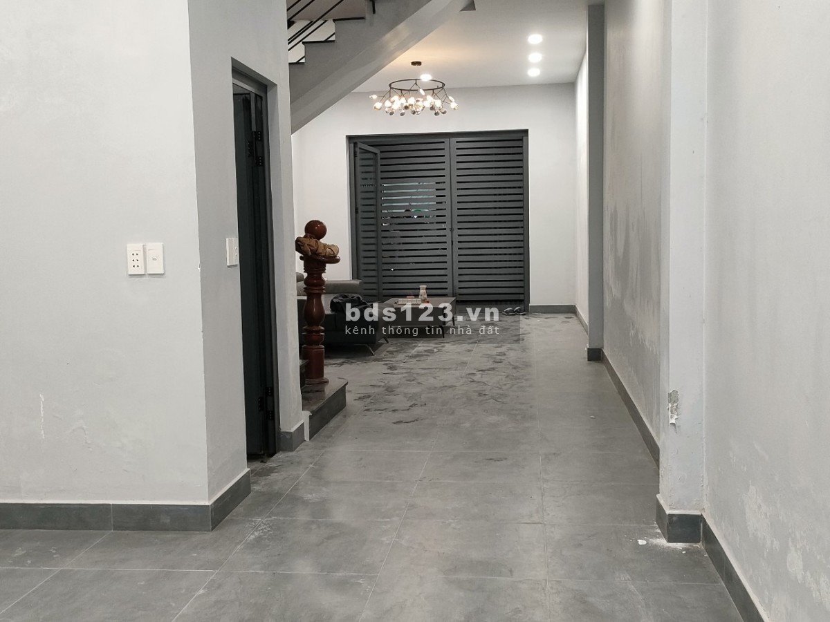 Cần bán nhà TCH 10, 4x30m cho người có tâm huyết