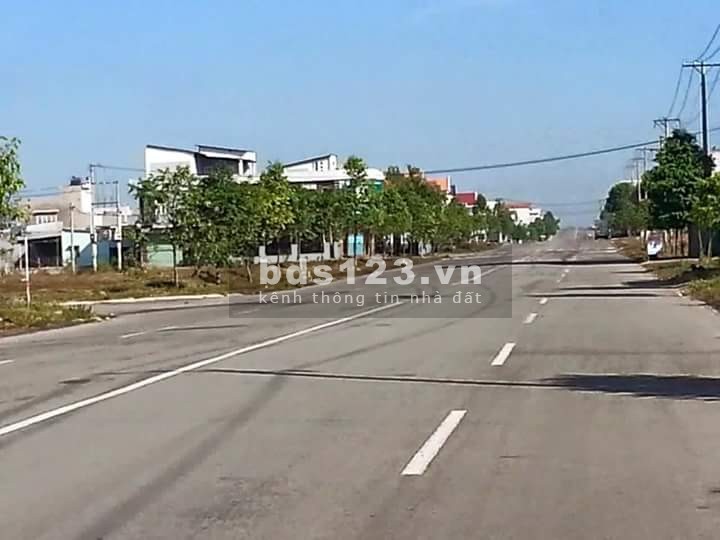 [Bán Gấp] Để Đáo Hạn Ngân Hàng, 300m2 Đất & 18 P.Trọ Đang Cho Thuê Kín [Hỗ Trợ Ngân Hàng 70%]