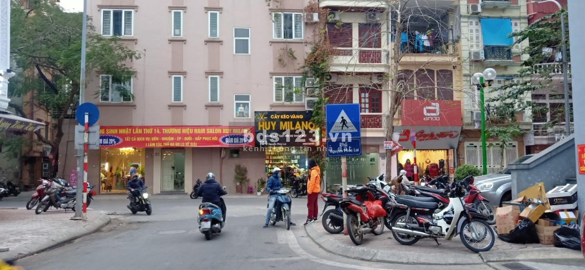 Bán nhà Ô Chợ Dừa, 30m diện tích, lợi kinh doanh-hiếm, giá 4.1 tỷ