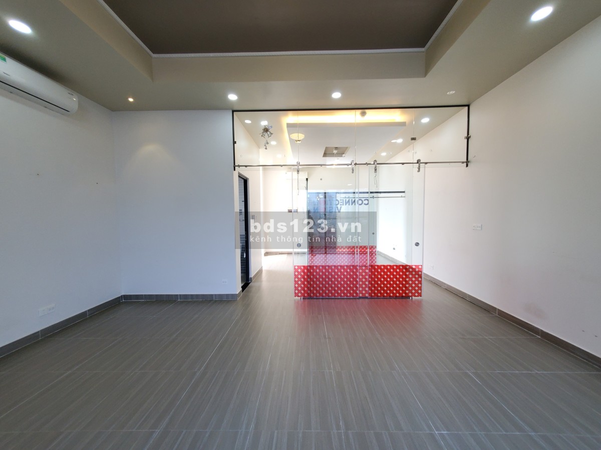 Cho thuê Officetel 56m2 nội thất cơ bản, giá rẻ The Sun Avenue Quận 2
