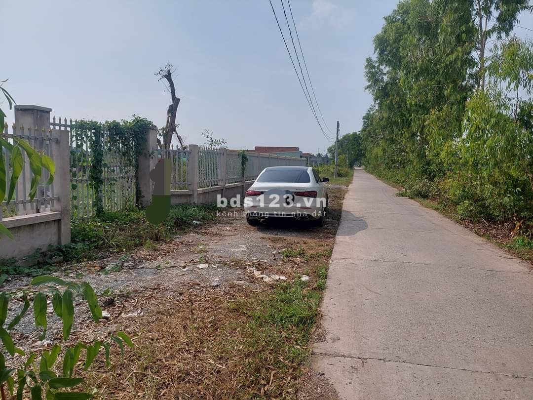 E CÒN 1 LÔ DUY NHẤT VỪA THỔ, VỪA ĐẤT RUỘNG ĐÃ XÂY HÀNG RÀO KIÊN CỐ.. THÍCH HỢP XÂY BIỆT THỰ NHÀ VƯỜN