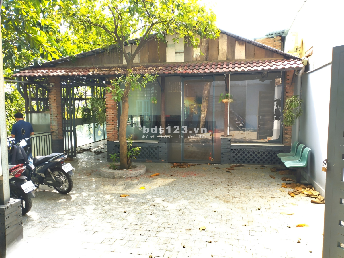 Nhà cho thuê gồm mặt bằng rộng 232M CỰC ĐẸP VIEW NGAY BÊN SÔNG Ở THỦ ĐỨC