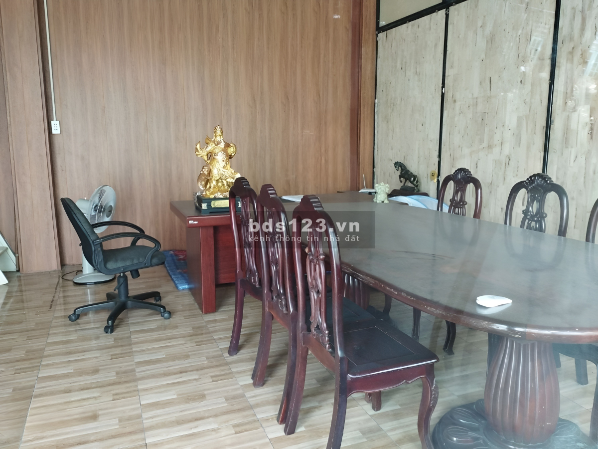 Nhà cho thuê gồm mặt bằng rộng 232M CỰC ĐẸP VIEW NGAY BÊN SÔNG Ở THỦ ĐỨC