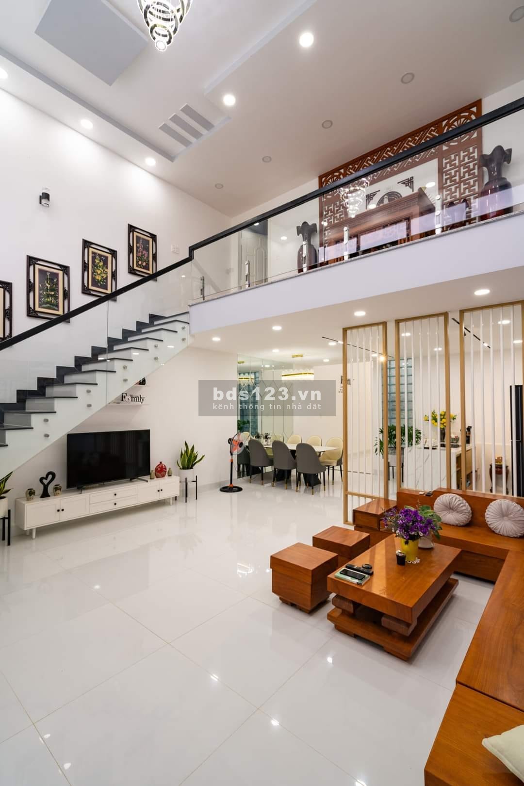 Căn hộ 850tr gần Đầm Sen view công viên.Sổ riêng Full nội thất dọn ở liền 0931.601.365