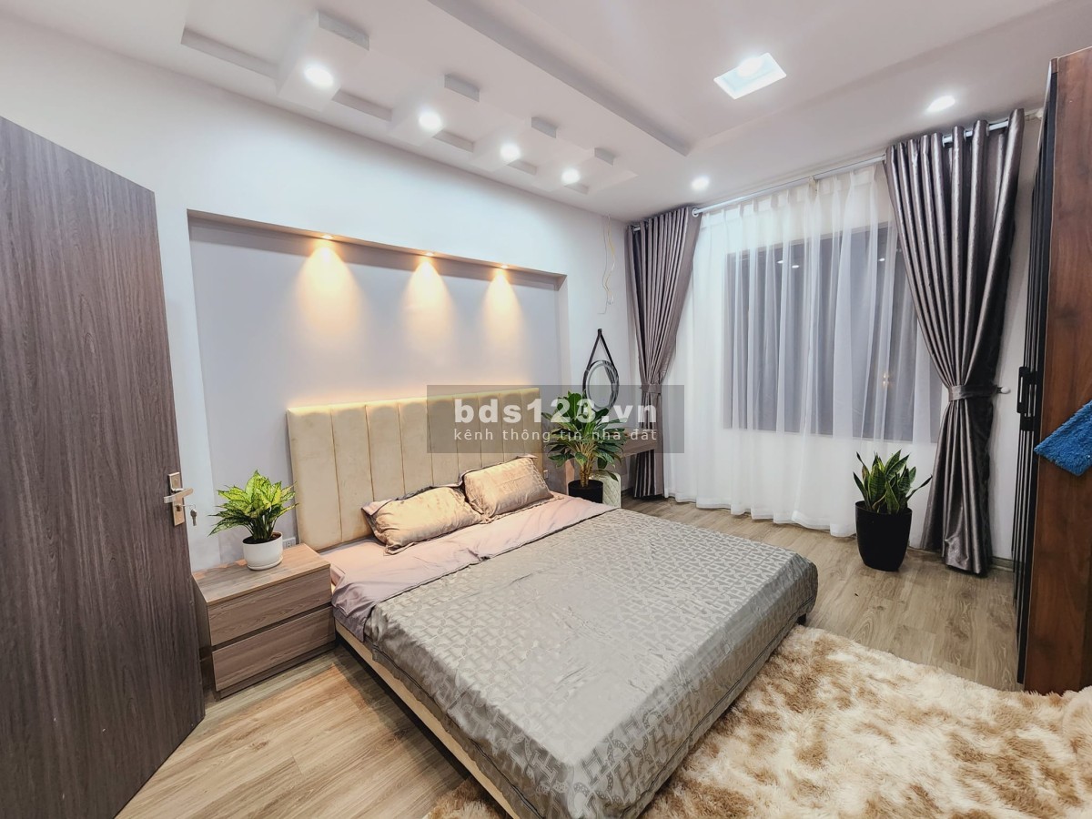 Bán nhà riêng Trường Chinh đẹp như ks, full nội thất, 5 tầng, 4,85 tỷ