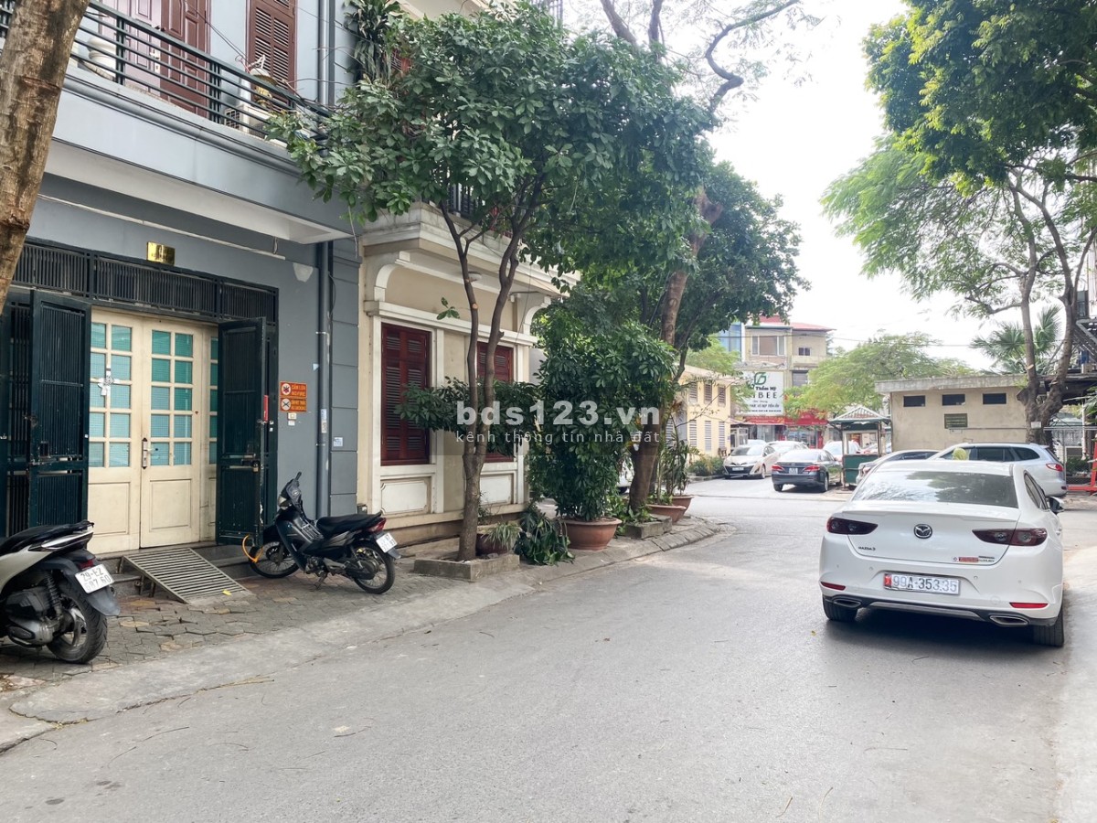 CHỦ NHÀ CẦN BÁN VŨ PHẠM HÀM- CẦU GIẤY. Ô TÔ. DT 65M2, 4 TẦNG, MT 5.5M. GIÁ HƠN 23 TỶ.