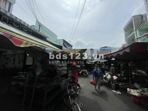 Chính chủ cần bán nhà gấp ra Hà Nội định cư. Giá 11 tỷ (còn thương lượng)