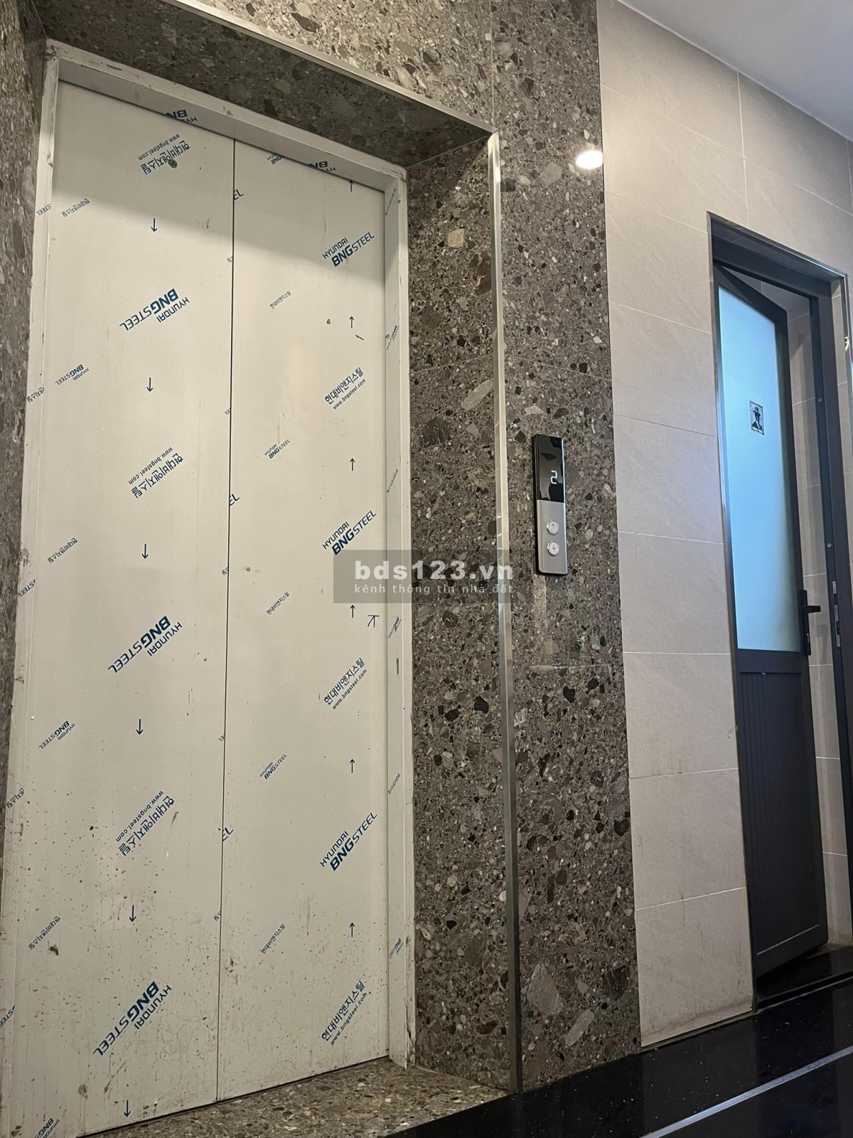 CĂN GÓC MẶT TIỀN LÊ TRỌNG TẤN - SẦM UẤT, THUẬN TIỆN KINH DOANH.