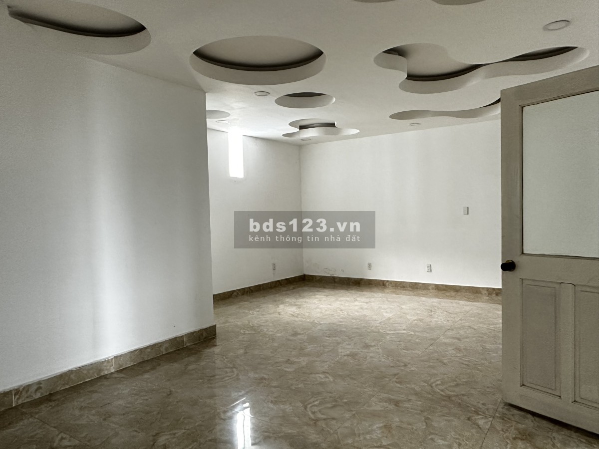 Chính chủ cần cho thuê văn phòng mặt đường Vườn Lài giá 3tr5