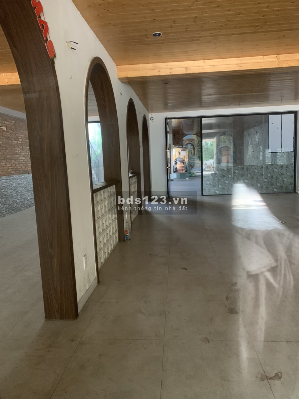 Cho thuê mặt bằng DT 600m², mặt tiền 9m Tây Thạnh