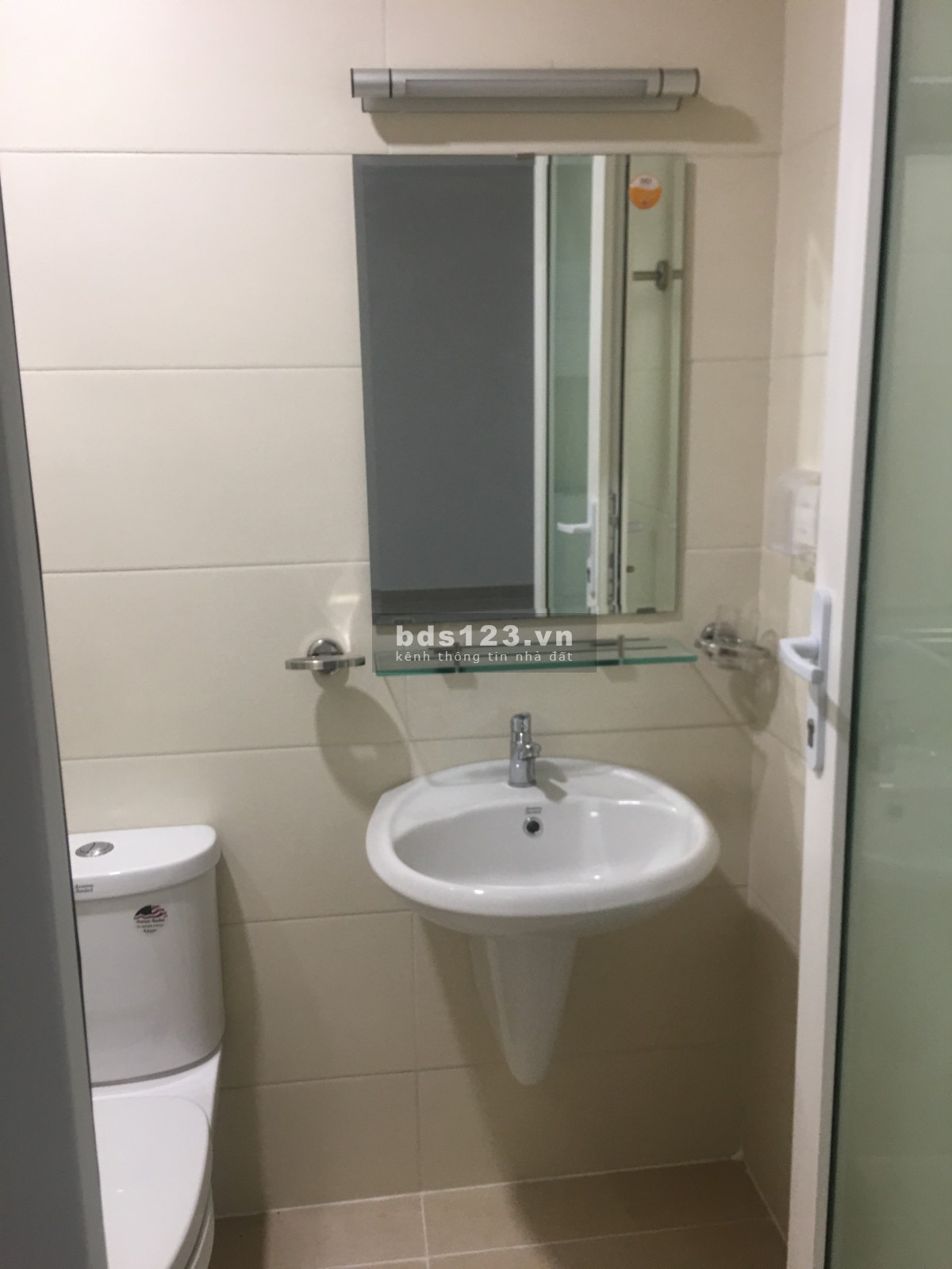 Cho thuê 1pn 1wc nhà trống 6.5triệu, full nội thất 9 triệu - Moonlight Boulevard. Lh: 0938308438.