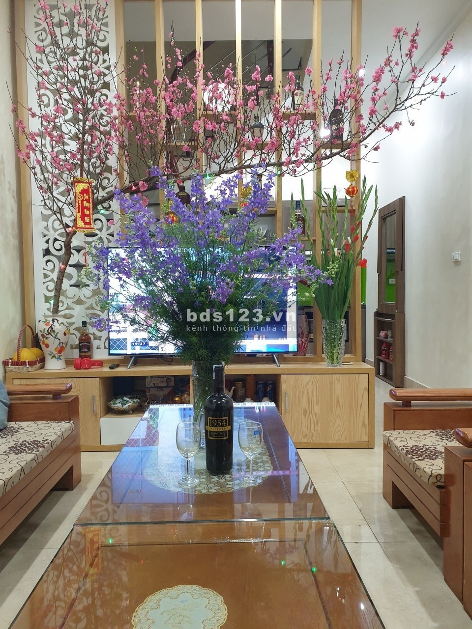 Bán nhà Nguyễn Khánh Toàn, Cầu Giấy, nhà đẹp lung linh , 30m2x4T, 3.1tỷ