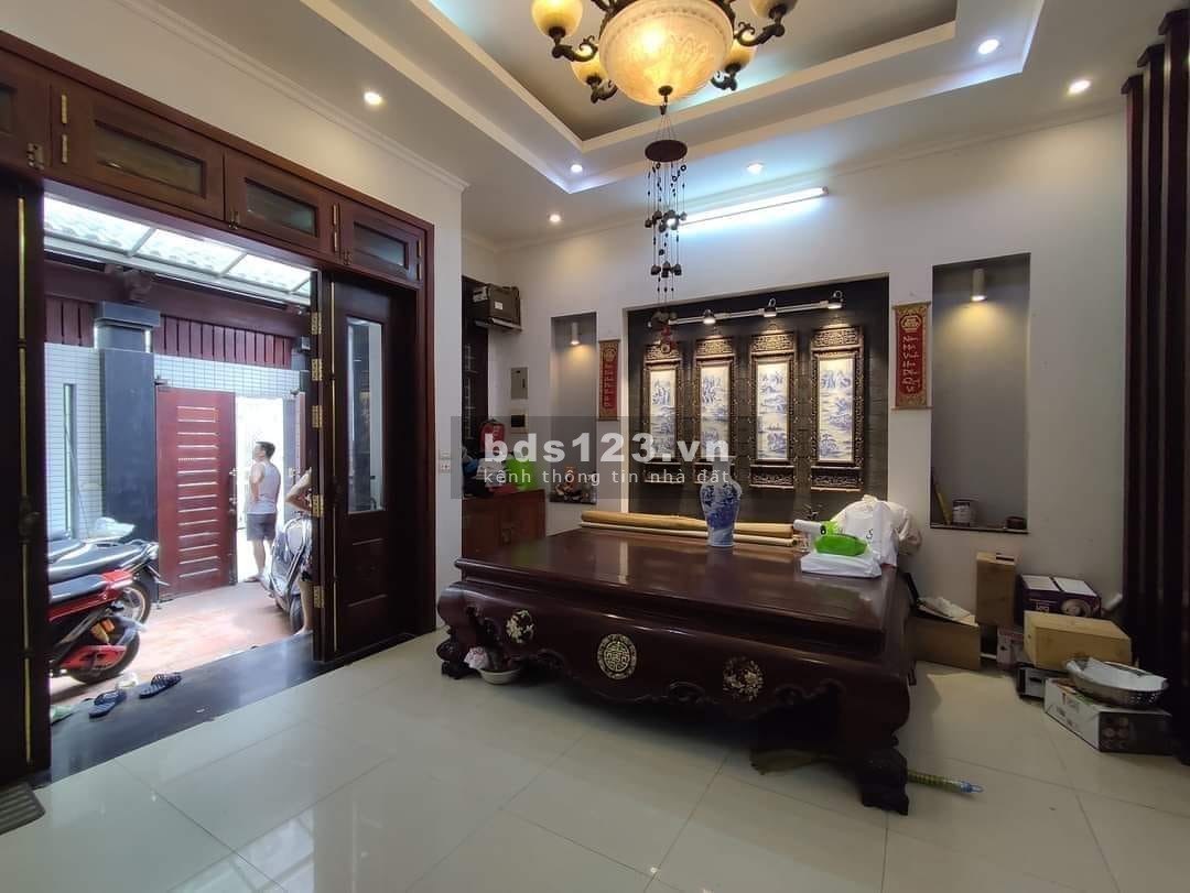Bán nhà Lương Ngọc Quyến, trung tâm Hà Đông, tiện ích ngập tràn, kinh doanh đỉnh