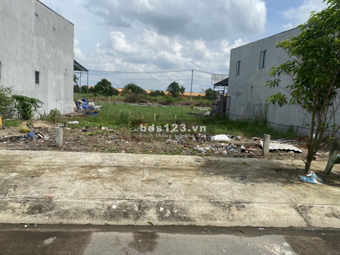 Bán Gấp Lô Đất Lối Đi Chung nằm cách Bình Lợi - Bình Chánh chỉ 200m