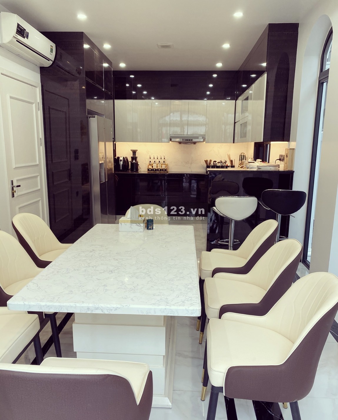 Chuyển nhượng biệt thự liền kề tại Hải Phòng ,dự án Vinhomes Imperia, đã hoàn thiện nội thất