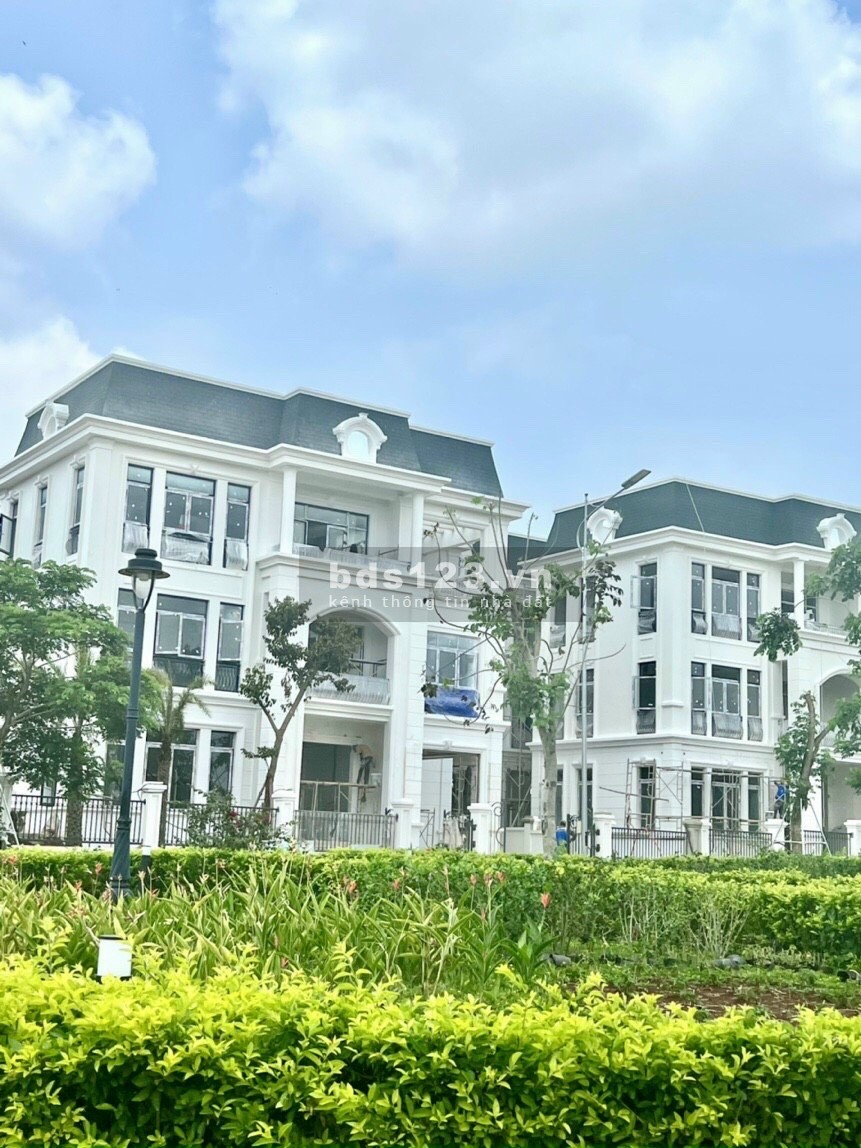 Chuyển nhượng lỗ căn Shophouse đường Tường Vi Ecocity Buôn Ma Thuột giá chỉ 3 tỷ 950