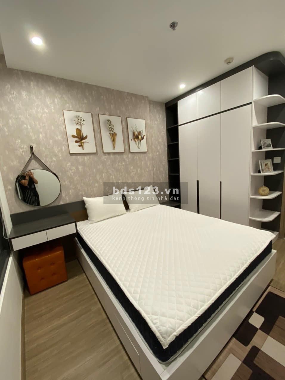 Gia đình bán nhanh căn 2N + 1VS full nội thất giá 1490 tr tại Vinhomes Ocean Park lh :0974.878.790